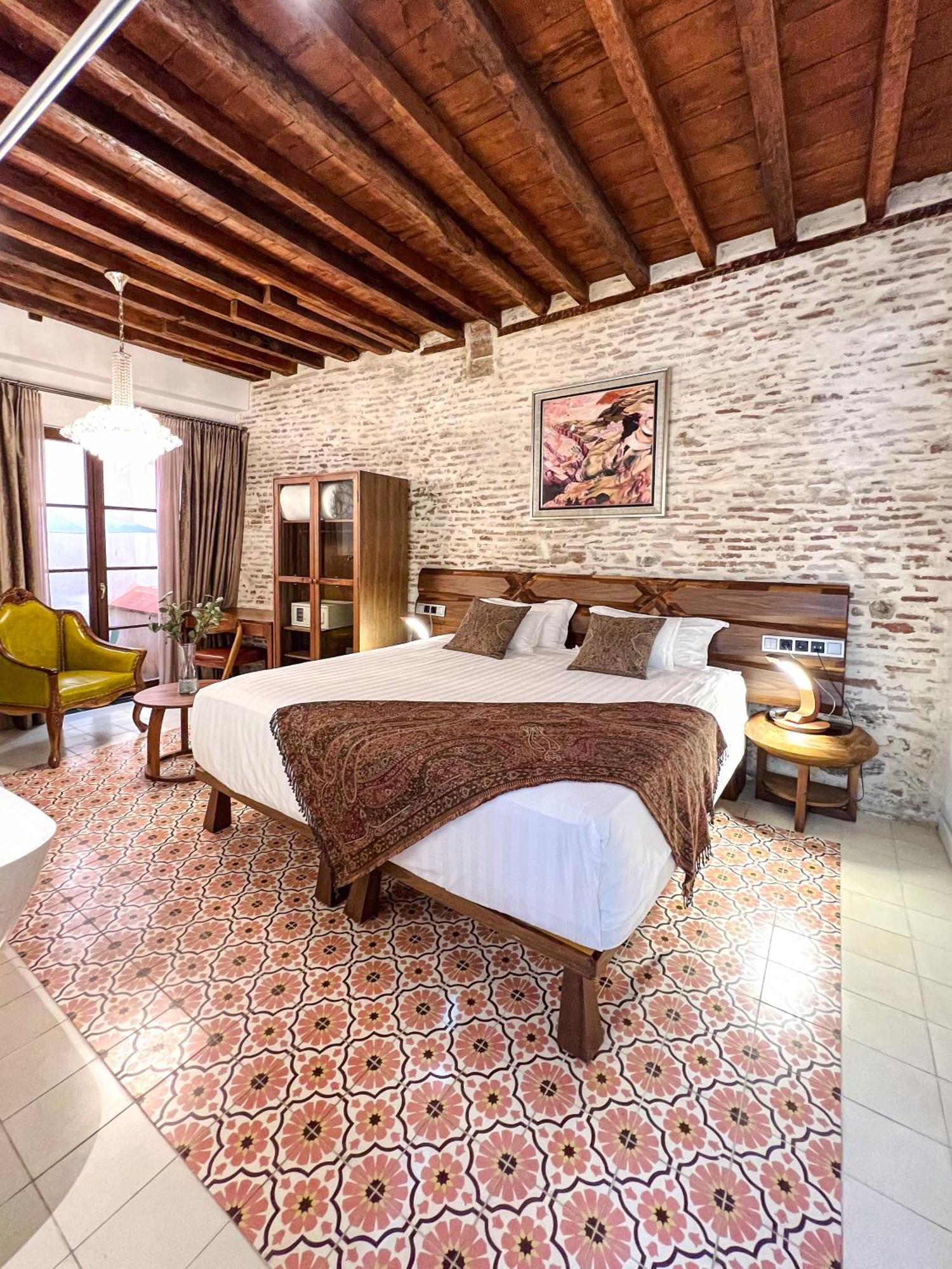Anahita Boutique Hotel Малага Экстерьер фото