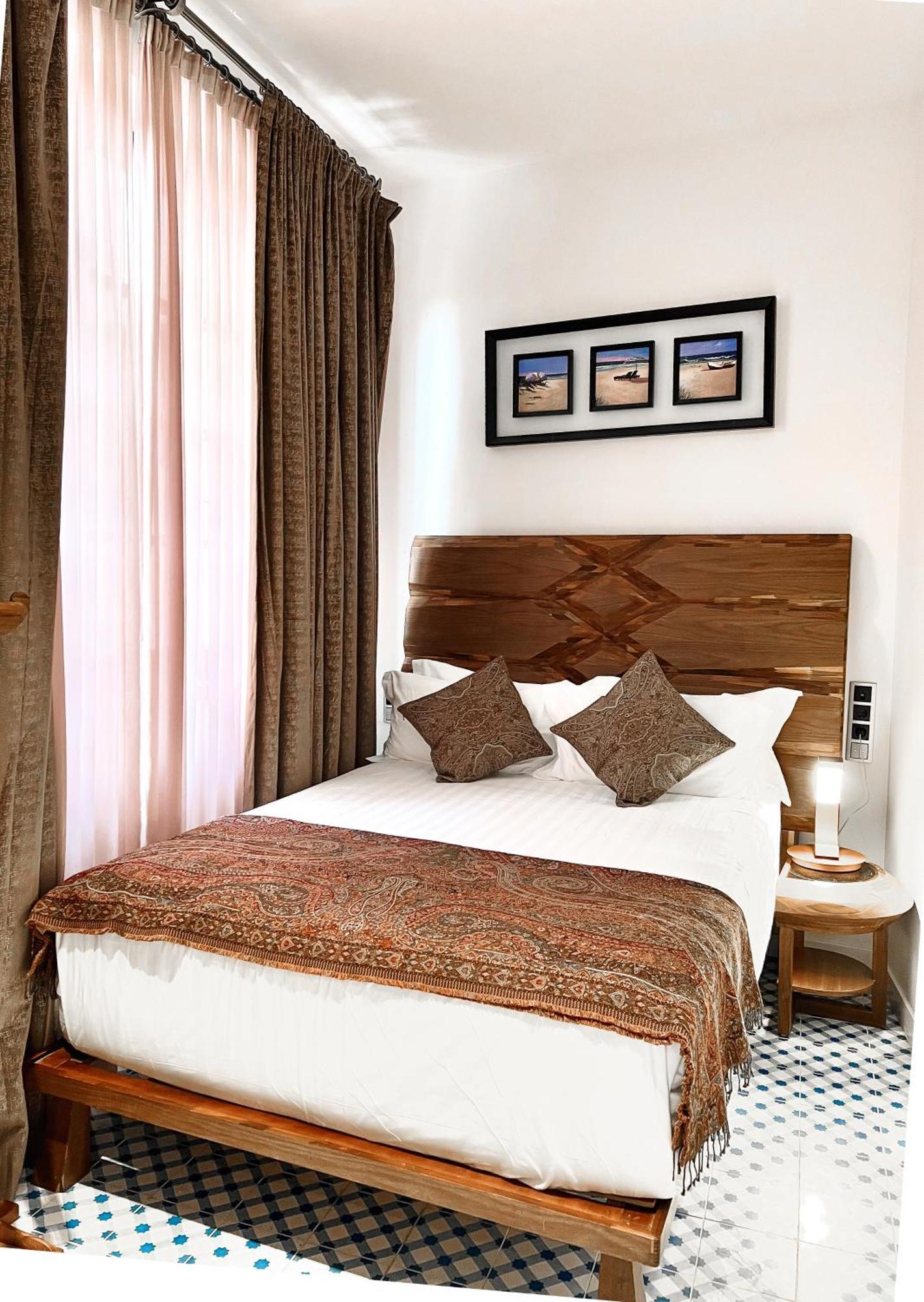 Anahita Boutique Hotel Малага Экстерьер фото