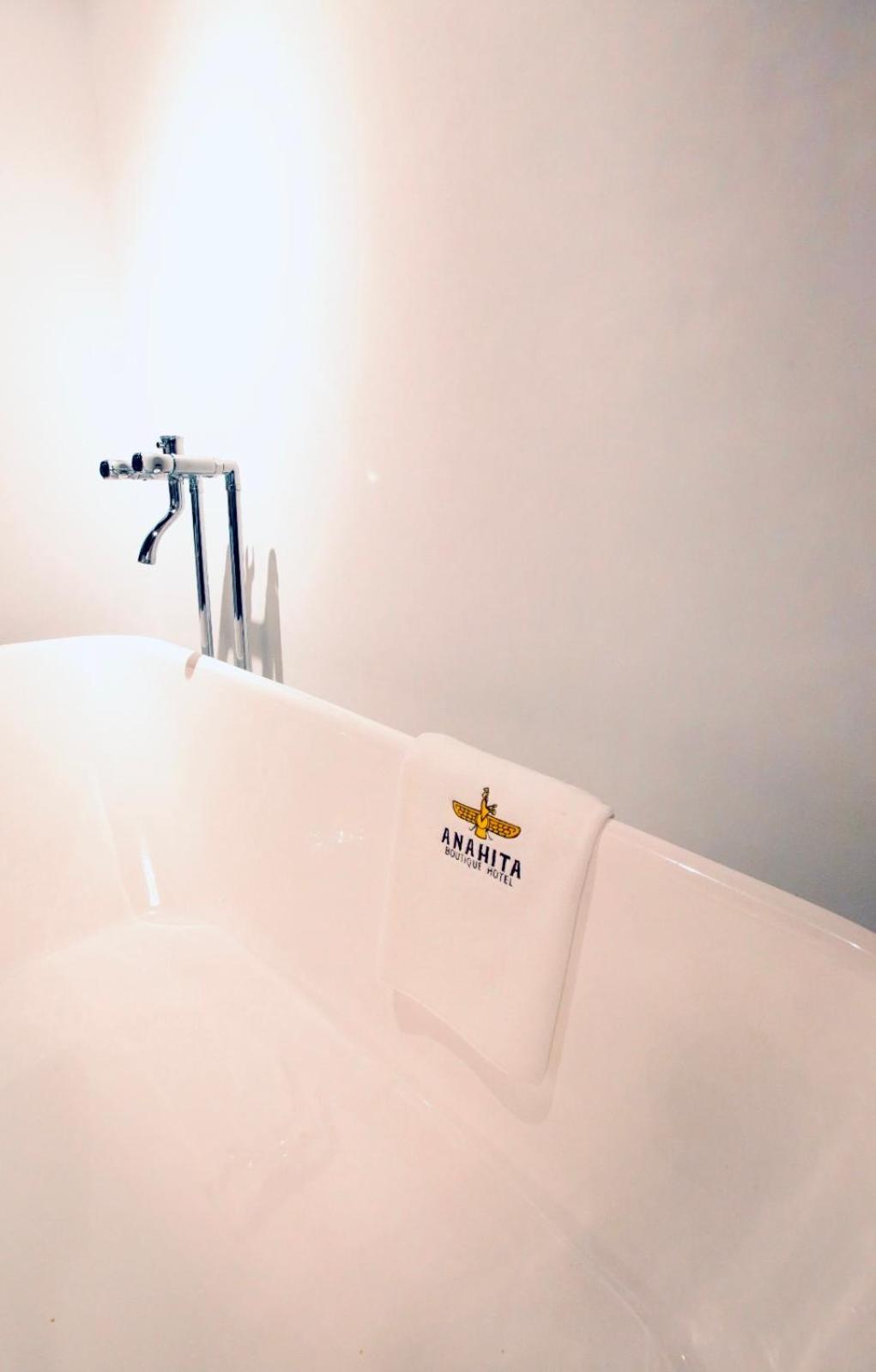 Anahita Boutique Hotel Малага Экстерьер фото